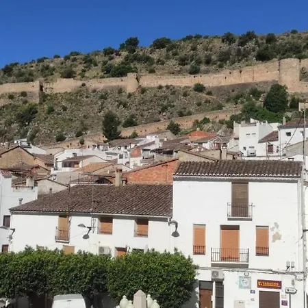 Muy Centrico La Plaza Apartment Chulilla